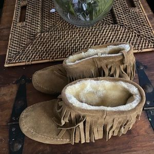 Lucky brand suede Leather and shearling ankle boots. Worn once. Basically new